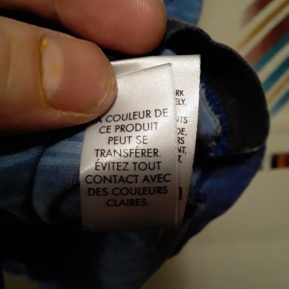 Calvin Klein Mens Medium Blue and Black V-Neck T-Shirt - Picture 6 of 13